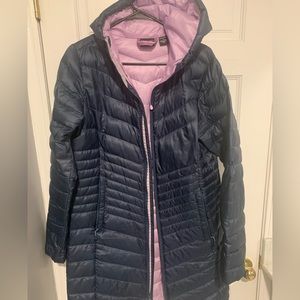 Mountain Hardware lightweight puffer parka. Large, Steel blue/lavender